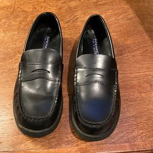 Like New! Boys Black Sperry Topsiders. Size 5.5.